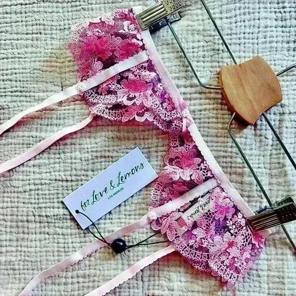 For Love & Lemons Pearl Embellished Garter Stocking Belt in Pink Lace XXS NWT - Picture 2 of 8